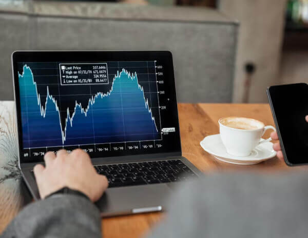 Color Mechanics In UI Kits